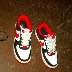 Nike size 5.5 314219-112